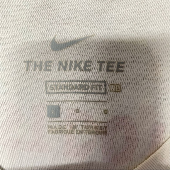 NIKE AUTHENTIC SPORTS WEAR WHITE CREW NECK GRAPHIC T-SHIRT FOR MEN’S & WOMEN’S - Picture 7 of 7